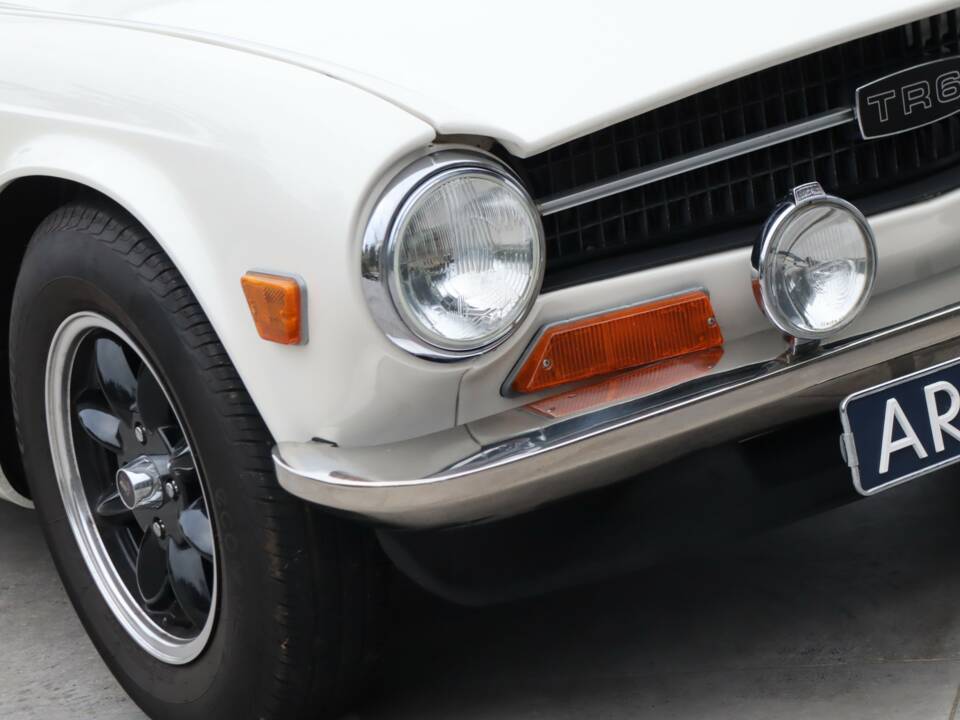 Image 45/50 de Triumph TR 6 (1970)