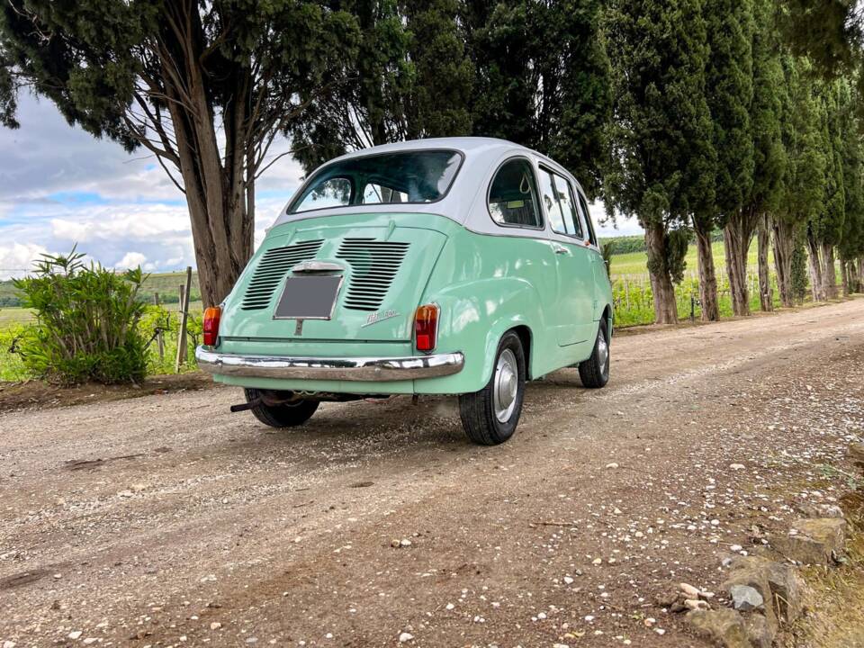 Image 49/53 de FIAT 600 D Multipla (1967)