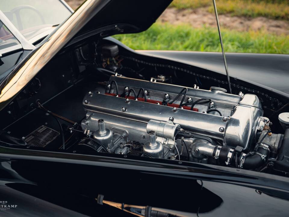 Image 16/20 of Jaguar XK 120 OTS (1950)