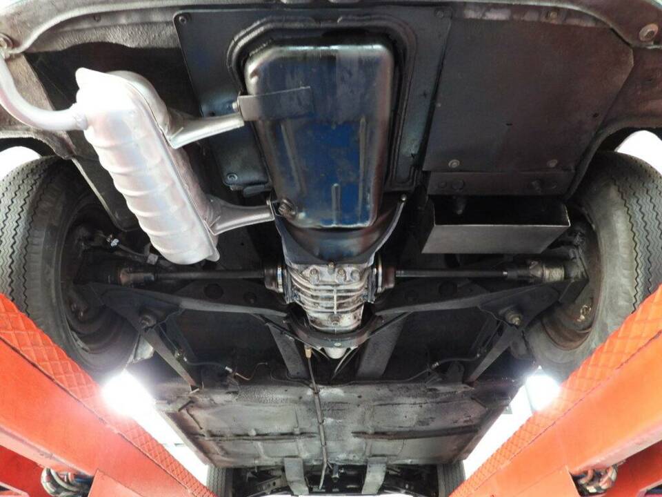 Image 9/10 of FIAT 600 D Multipla (1966)