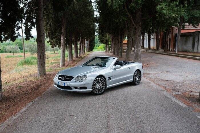 Immagine 3/7 di Mercedes-Benz SL 55 AMG (2002)