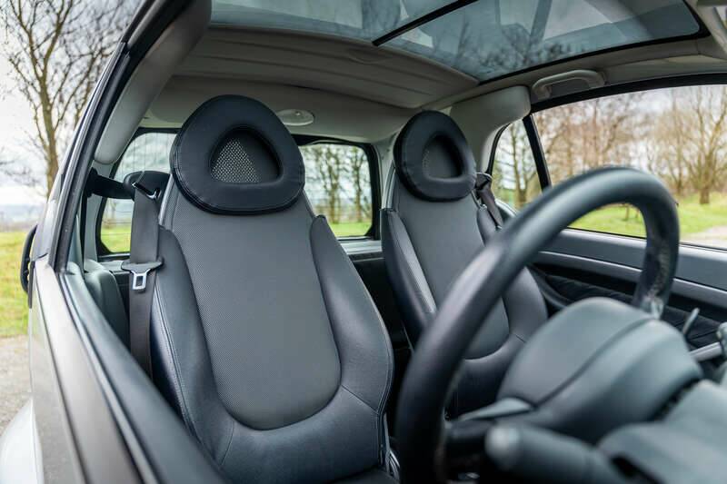 Image 2/50 of Smart Fortwo Brabus (2005)