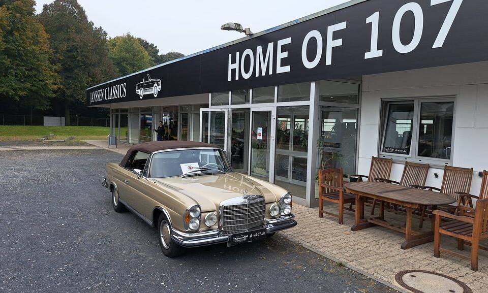Imagen 41/52 de Mercedes-Benz 280 SE 3,5 (1970)