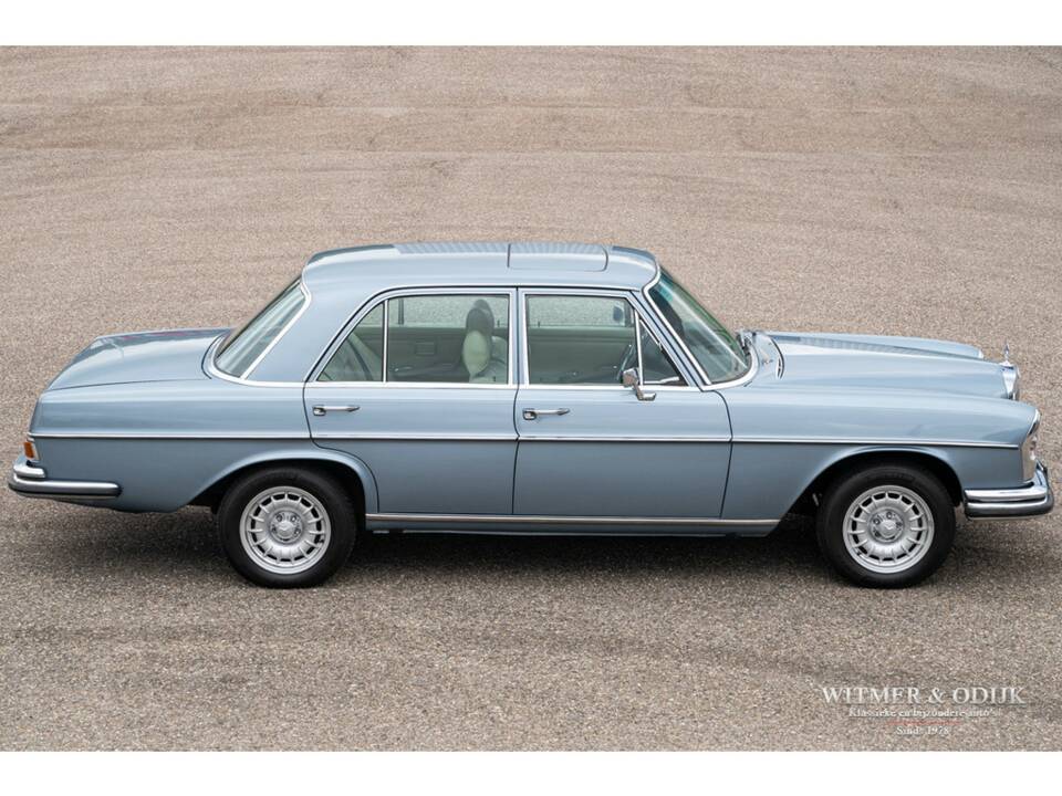Image 9/36 of Mercedes-Benz 280 SE (1969)