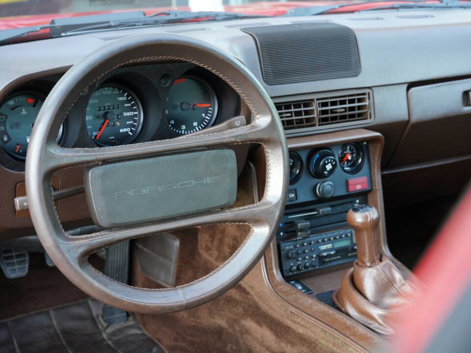 Image 38/50 of Porsche 924 (1981)