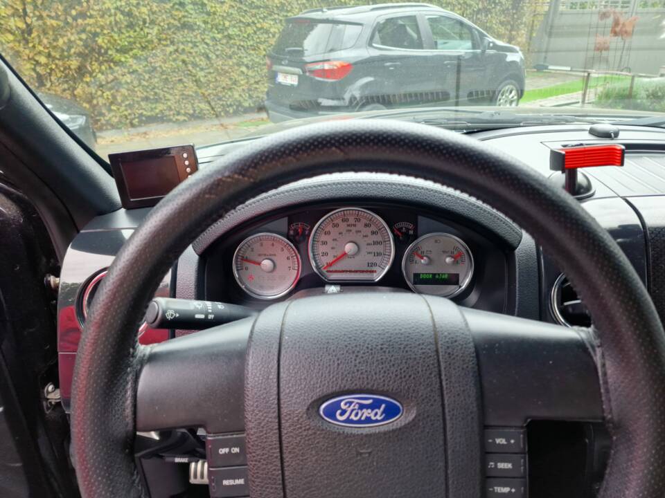 Immagine 17/31 di Ford F-150 &quot;Harley-Davidson&quot; (2006)