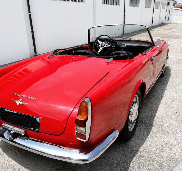 Bild 6/8 von Alfa Romeo 2000 Spider (1959)