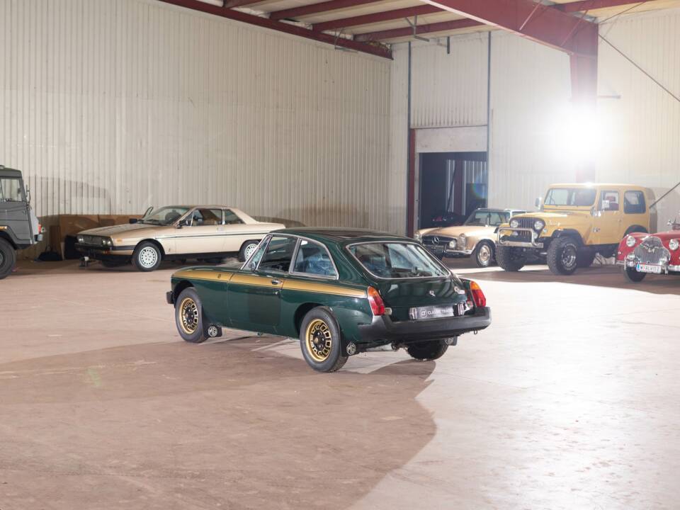 Bild 8/38 von MG MGB GT (1975)