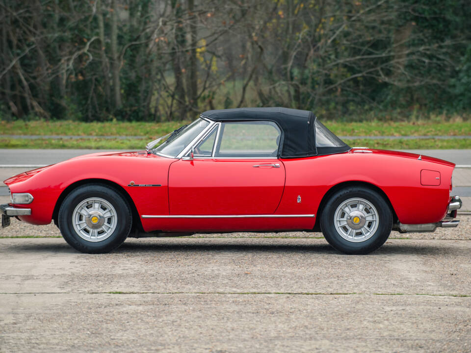 Image 18/39 of FIAT Dino 2400 Spider (1970)