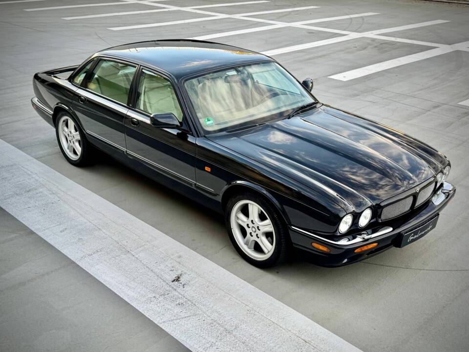 Bild 7/19 von Jaguar XJR 4.0 (1998)