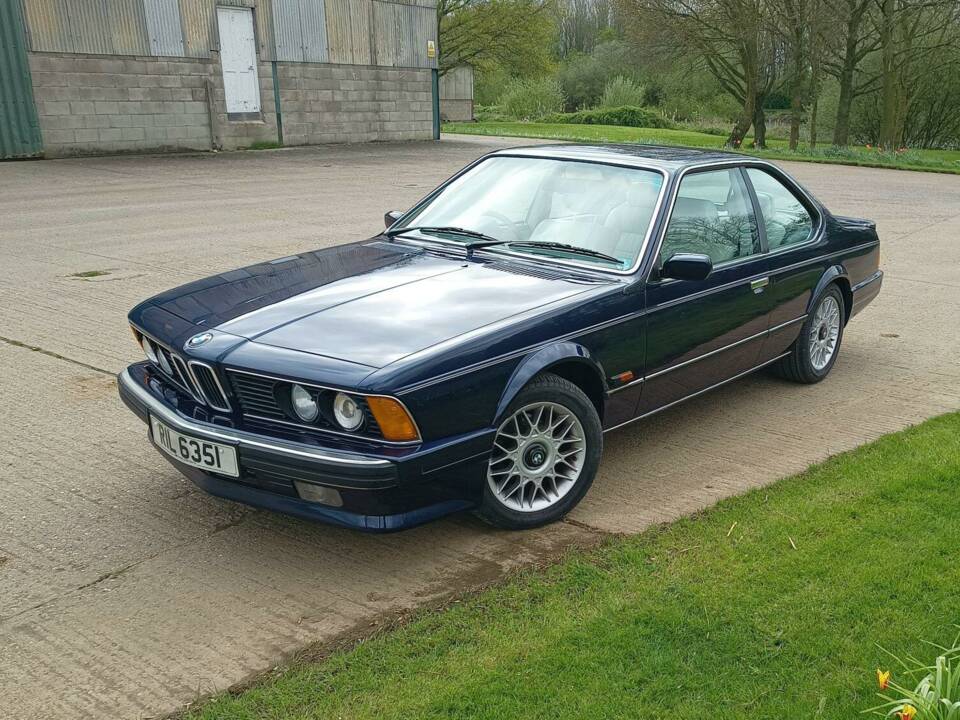 Immagine 8/21 di BMW 635 CSi (1988)