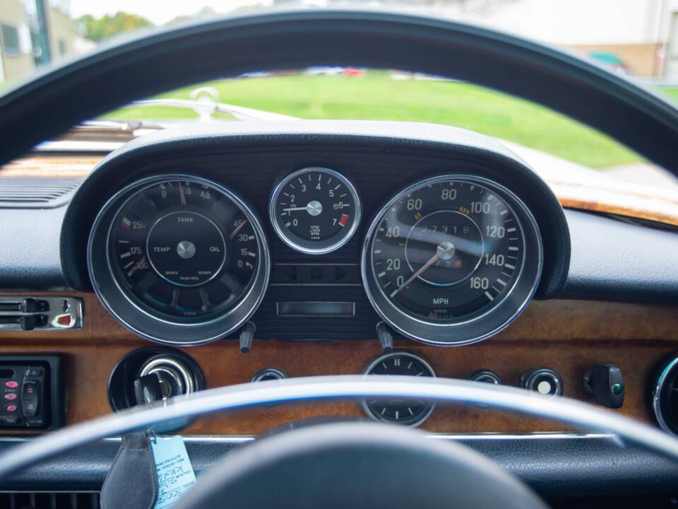 Immagine 21/34 di Mercedes-Benz 300 SEL 3.5 (1972)