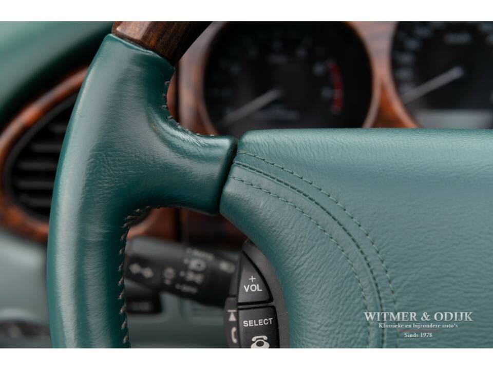 Bild 21/33 von Jaguar XKR (1999)