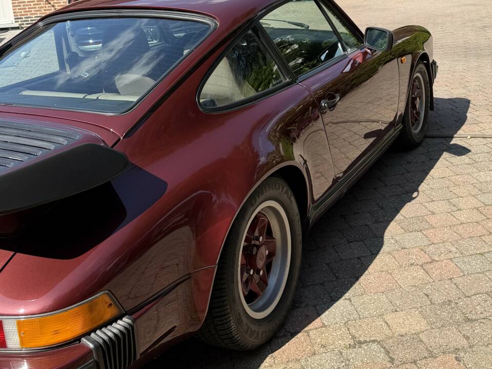 Image 5/15 of Porsche 911 SC 3.0 (1983)
