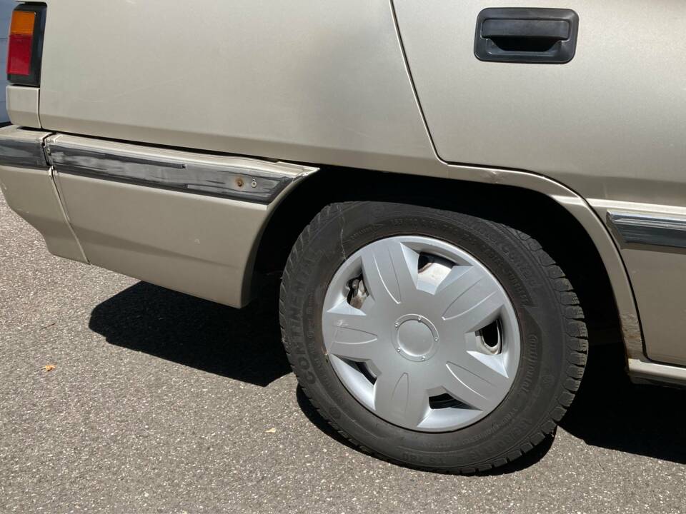 Image 7/44 of Mitsubishi Lancer (1987)