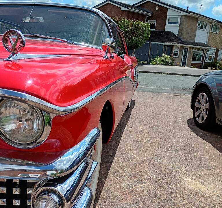 Afbeelding 10/52 van Buick Special Riviera Coupé (1958)
