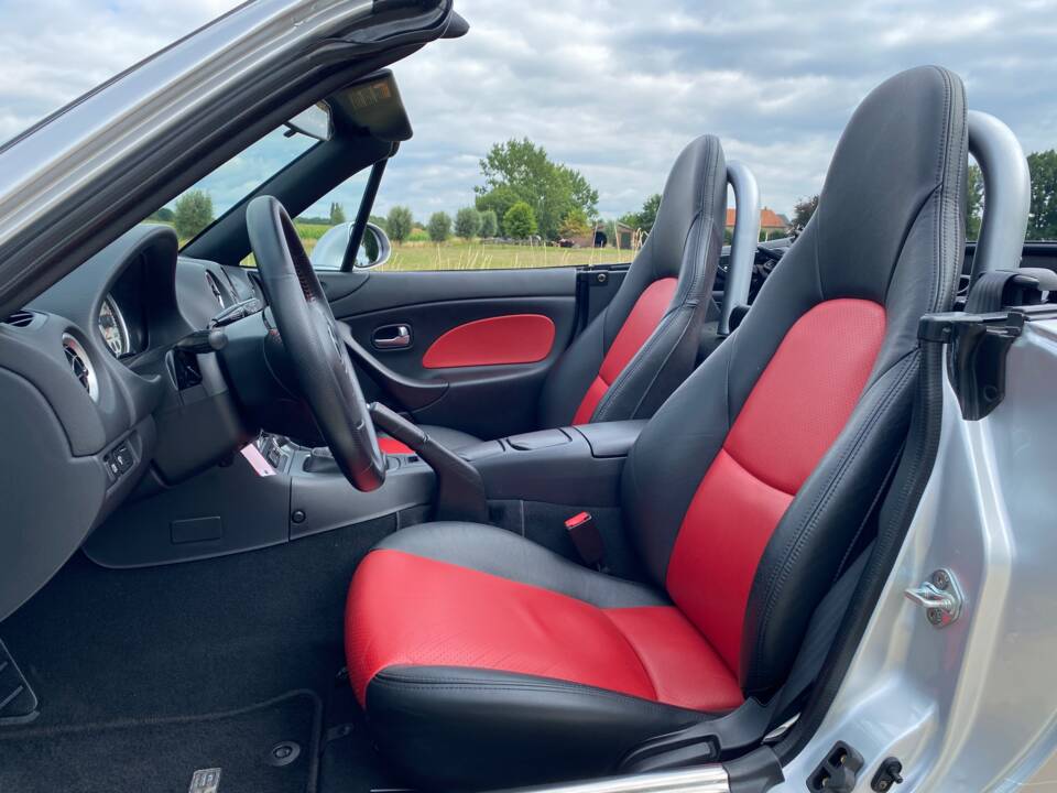 Afbeelding 14/63 van Mazda MX-5 1.6 (2004)