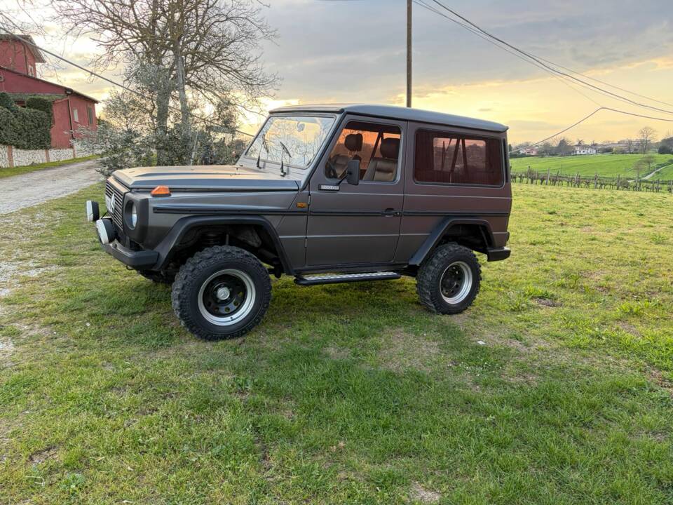 Image 6/13 of Mercedes-Benz 280 GE (SWB) (1982)