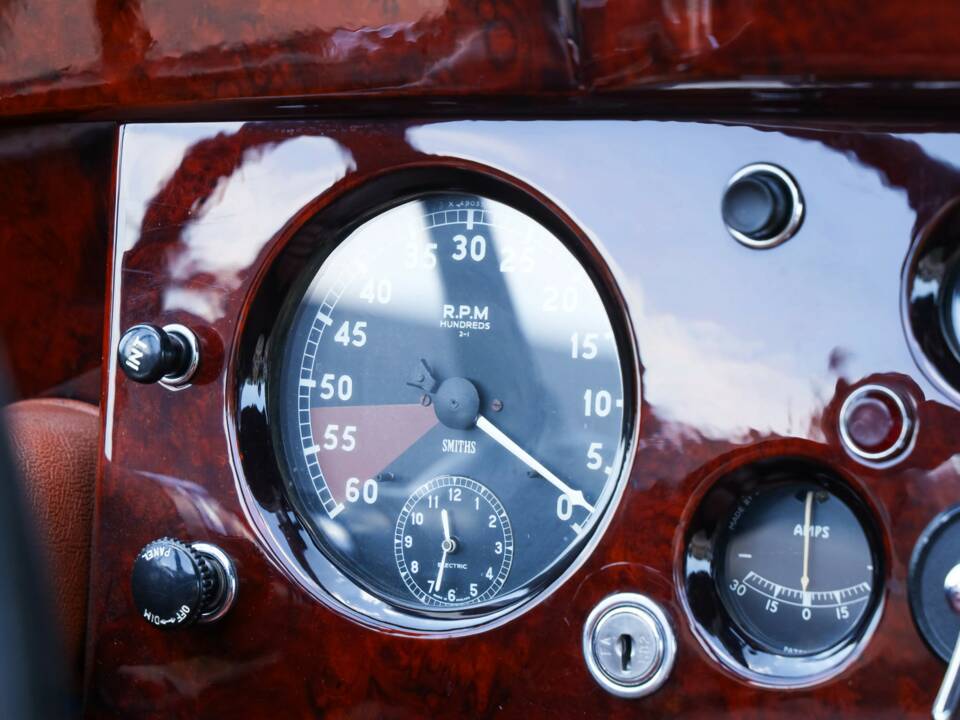 Bild 44/50 von Jaguar XK 120 DHC (1953)
