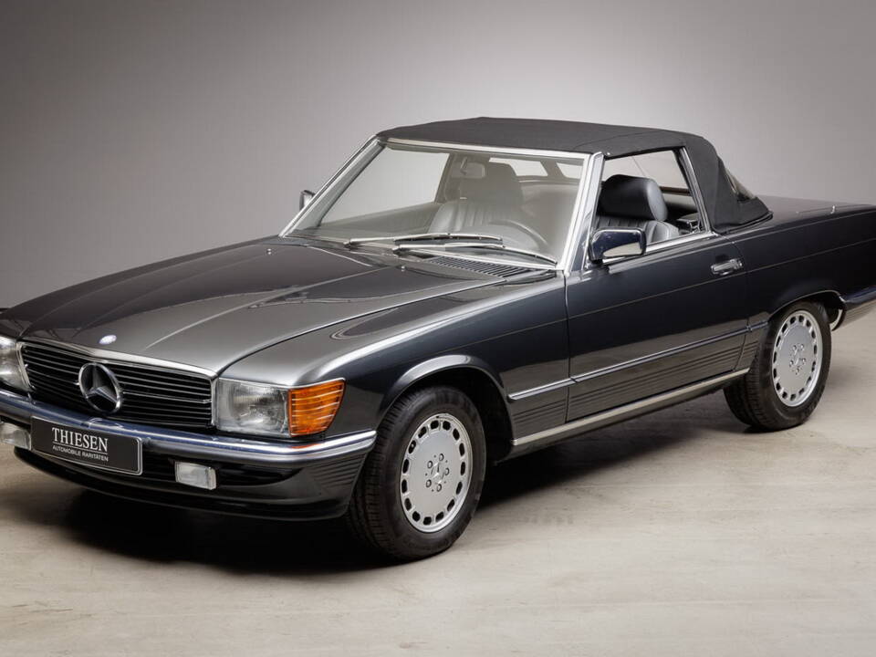 Image 2/44 of Mercedes-Benz 300 SL (1988)