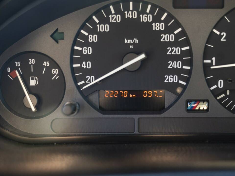 Bild 49/50 von BMW 318is "Class II" (1994)