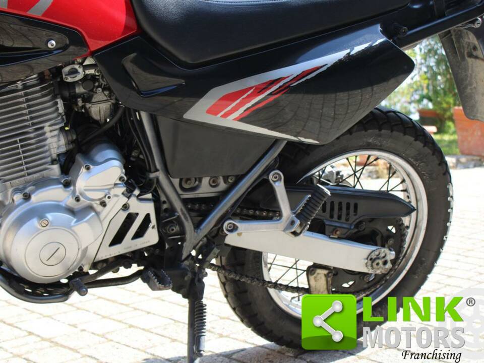Image 5/10 of Yamaha DUMMY (1999)