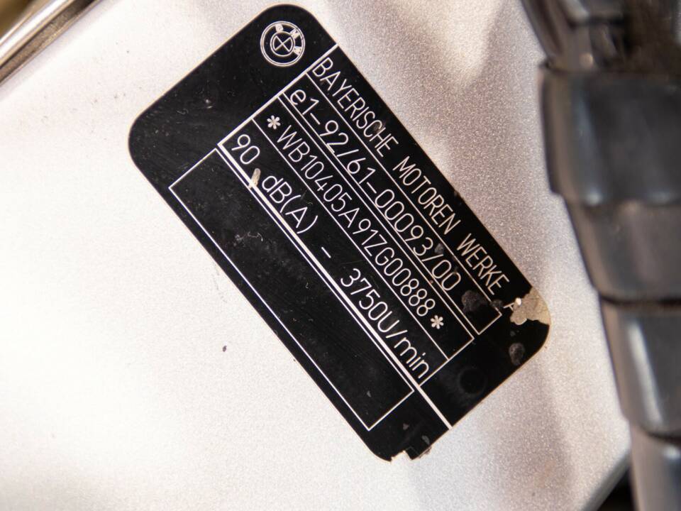Image 11/50 of BMW R 1200 C (2001)