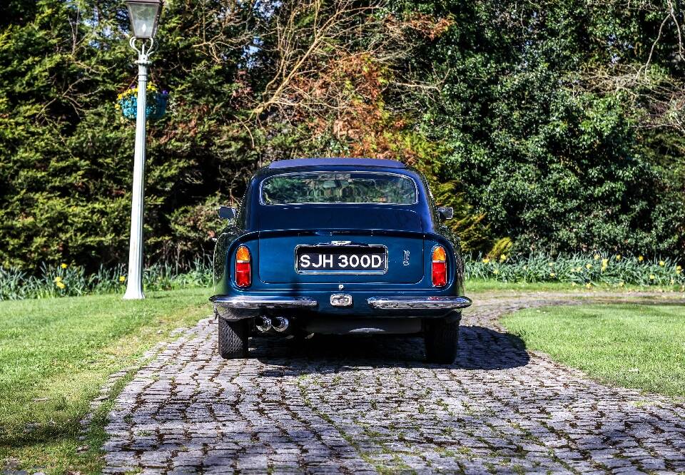 Bild 6/30 von Aston Martin DB 6 Vantage (1966)