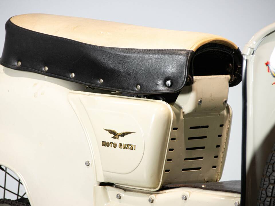 Image 33/50 de Moto Guzzi Galletto (1962)