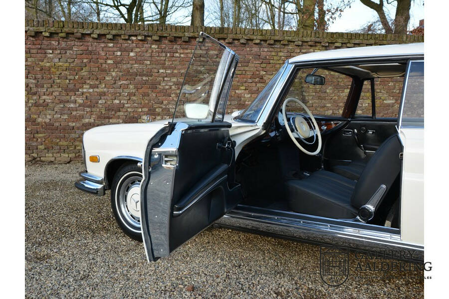 Bild 25/50 von Mercedes-Benz 280 SE 3,5 (1971)