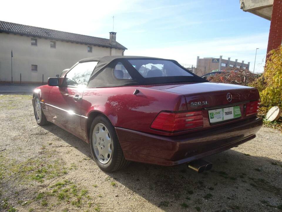 Image 7/45 of Mercedes-Benz 500 SL (1991)