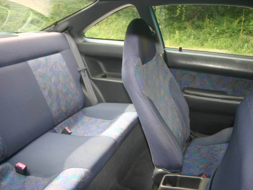 Image 40/51 of Toyota Paseo (1996)
