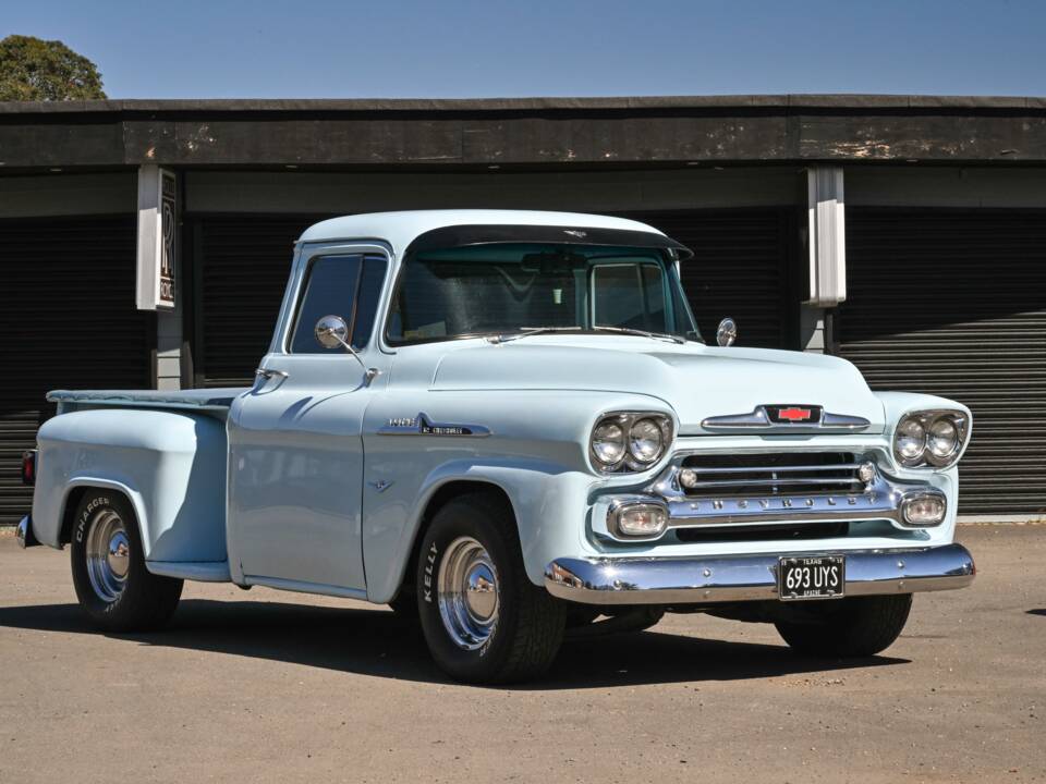 Immagine 11/50 di Chevrolet Apache Stepside (1958)