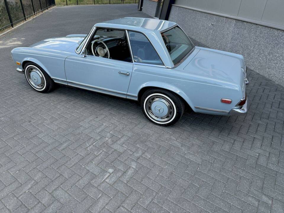 Afbeelding 12/36 van Mercedes-Benz 280 SL (1969)