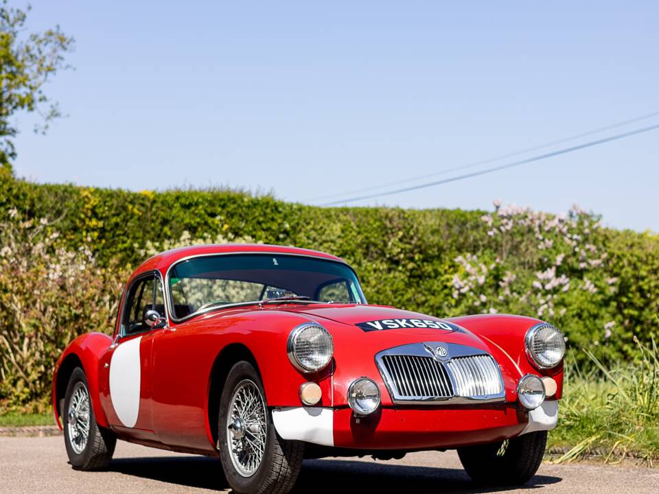 Image 11/50 de MG MGA 1500 (1957)