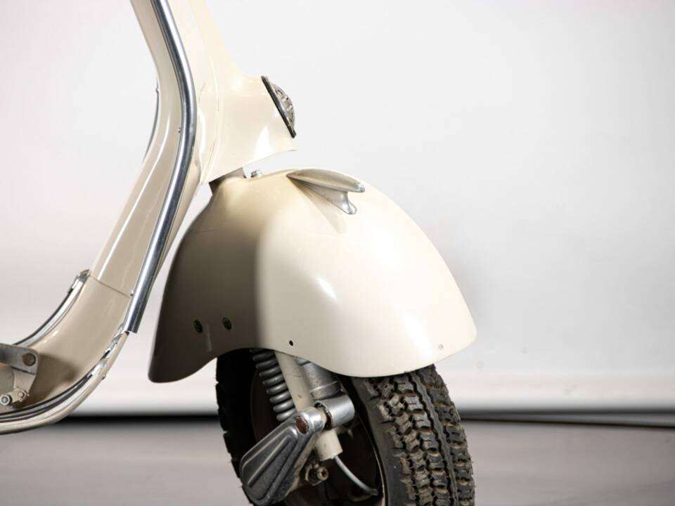 Bild 30/50 von Piaggio Vespa 150 "Struzzo" VL (1955)