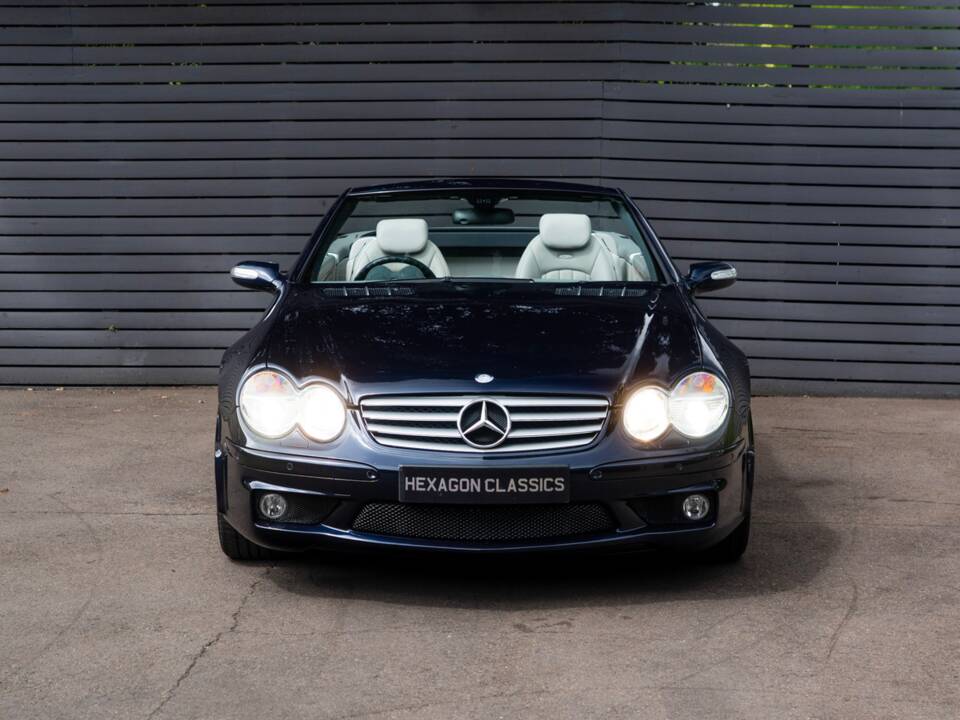 Image 14/56 de Mercedes-Benz SL 65 AMG (2004)
