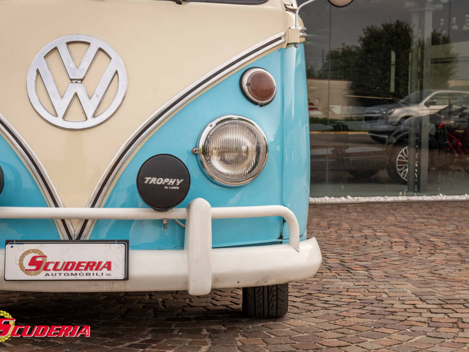 Imagen 9/31 de Volkswagen T1 Brasil &quot;Samba&quot; (1974)