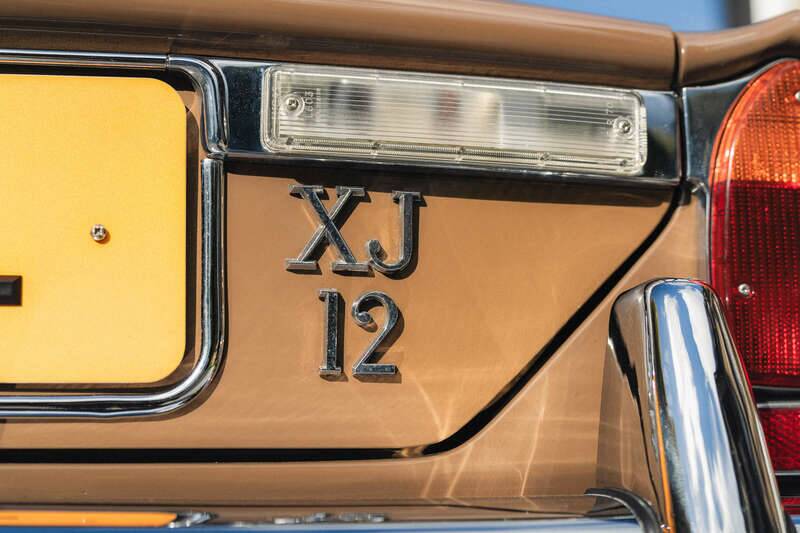 Image 43/50 of Jaguar XJ 12 (1972)