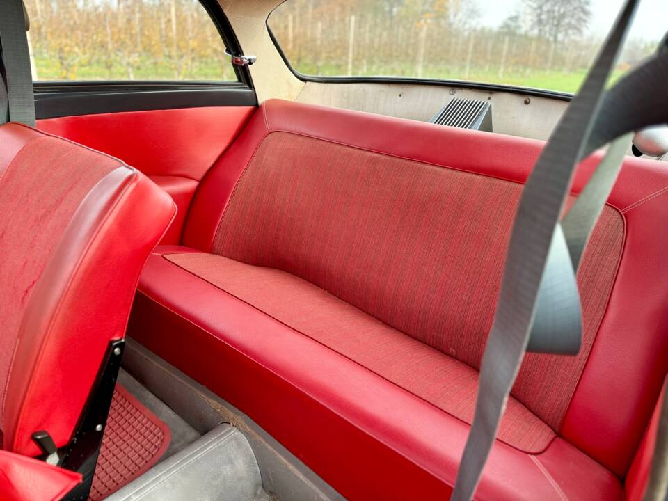 Bild 27/44 von Volvo P 121 (1962)