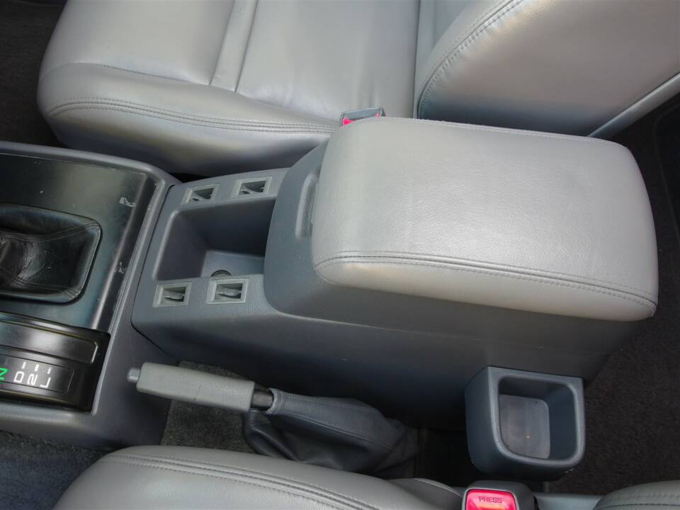 Image 43/99 de Toyota Land Cruiser J80 (1994)