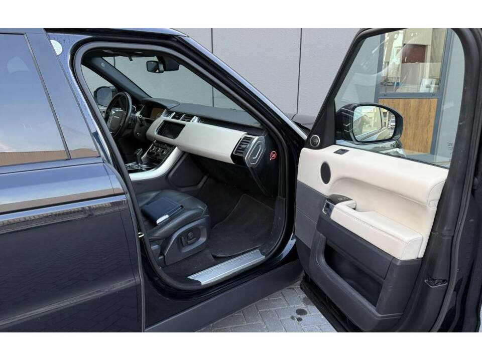 Image 17/18 de Land Rover Range Rover Sport V6 (2016)