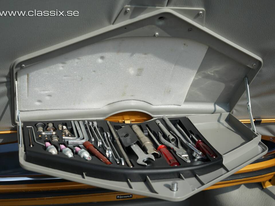 Image 20/32 of BMW 3.0 CS (1972)