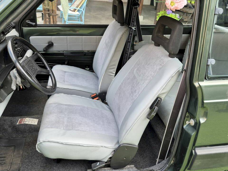 Bild 19/37 von FIAT Panda 4x4 1,0 (1989)