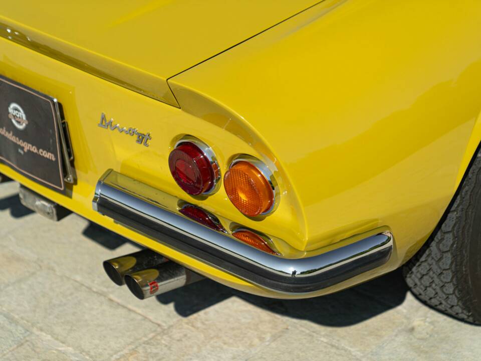 Image 17/50 of Ferrari Dino 246 GT (1971)
