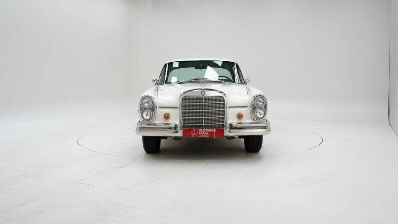 Image 5/15 of Mercedes-Benz 280 SE (1968)