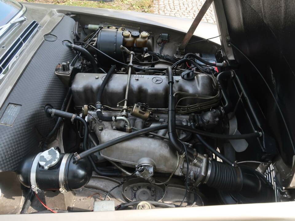 Imagen 38/43 de Mercedes-Benz 280 SL (1968)