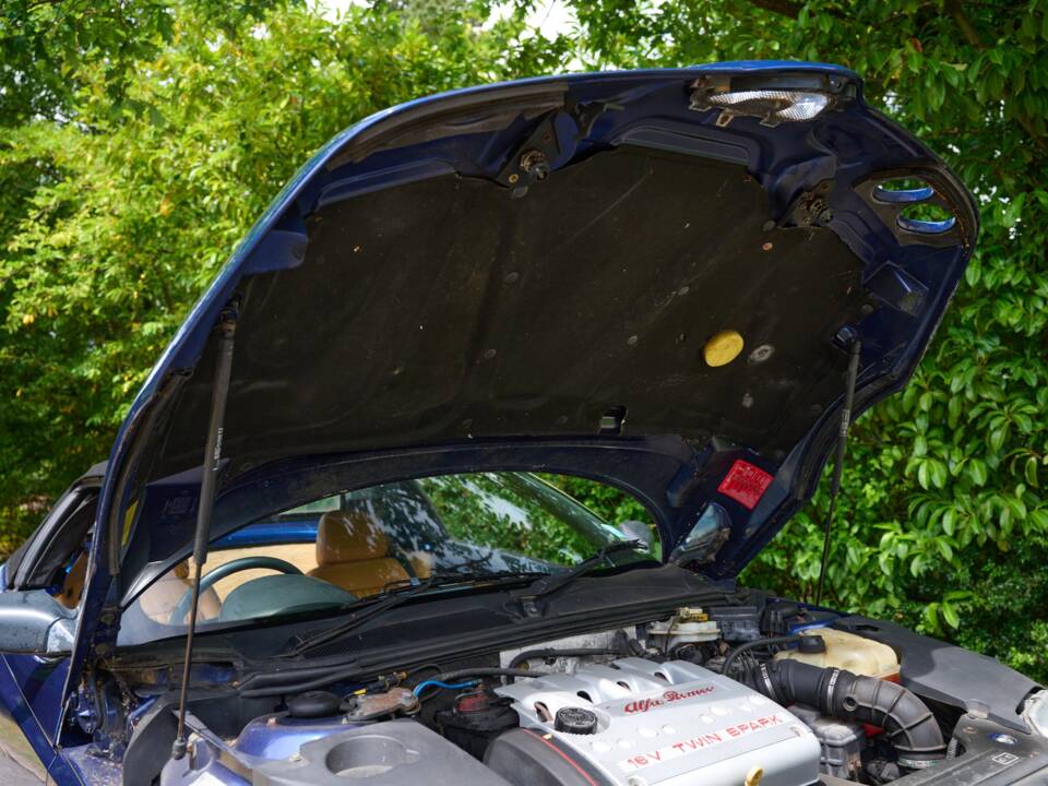 Image 32/45 of Alfa Romeo Spider 2.0 Twin Spark 16V (2001)