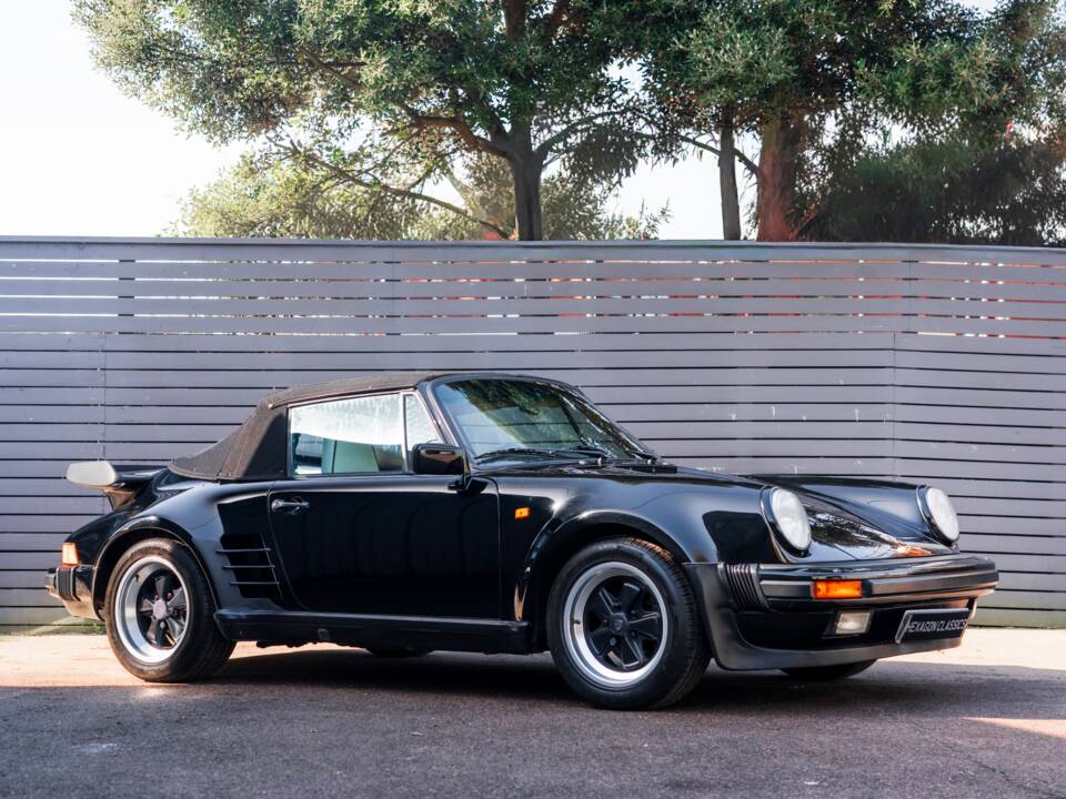 Imagen 60/60 de Porsche 911 Carrera 3.2 (WTL) (1988)