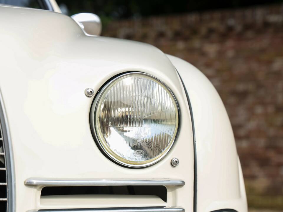 Imagen 48/50 de Saab 96 (1962)